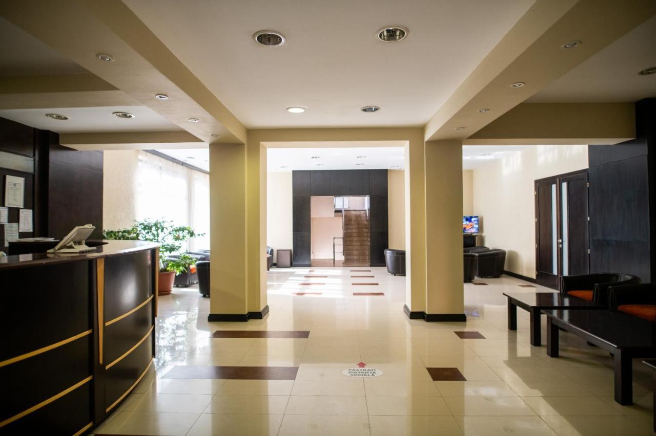 Hotel Vaslui Buitenkant foto