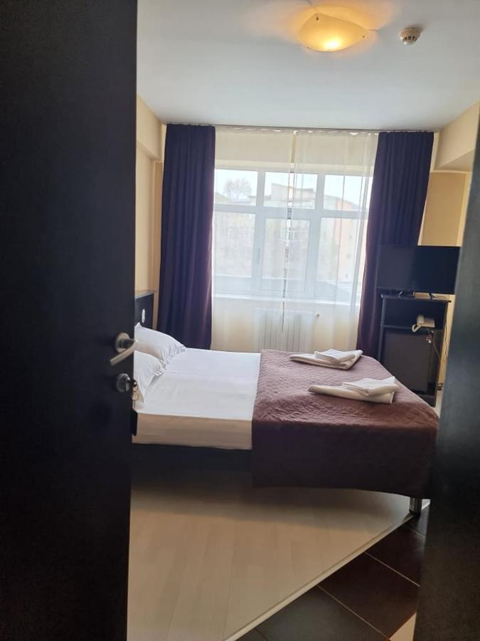 Hotel Vaslui Buitenkant foto